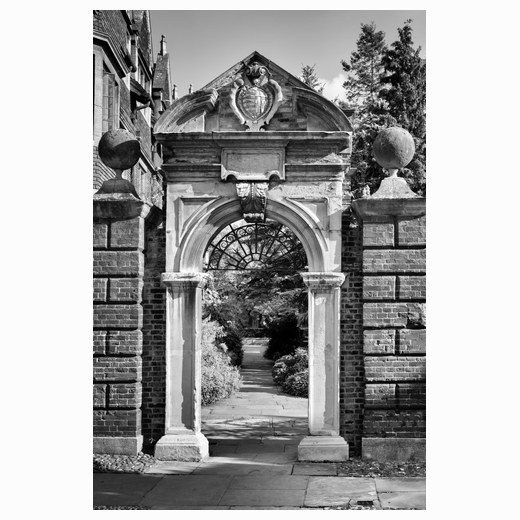 Pembroke gateway